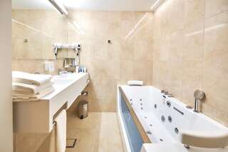 Отель Metropol Spa Hotel Таллин Люкс с балконом-6